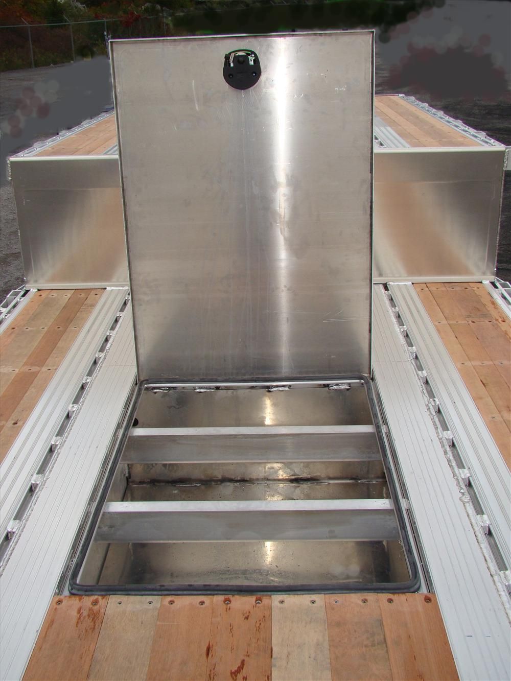 East Introduces Builtin Tarp Storage Boxes for Drop Deck Trailers Story ID 19183