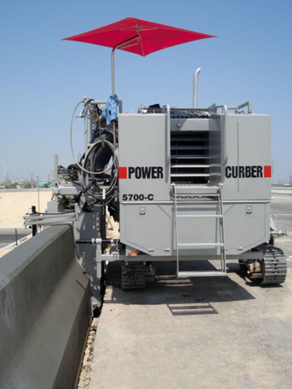 Power Curber 5700C Boasts Standard Swivel Chute Story ID 10397