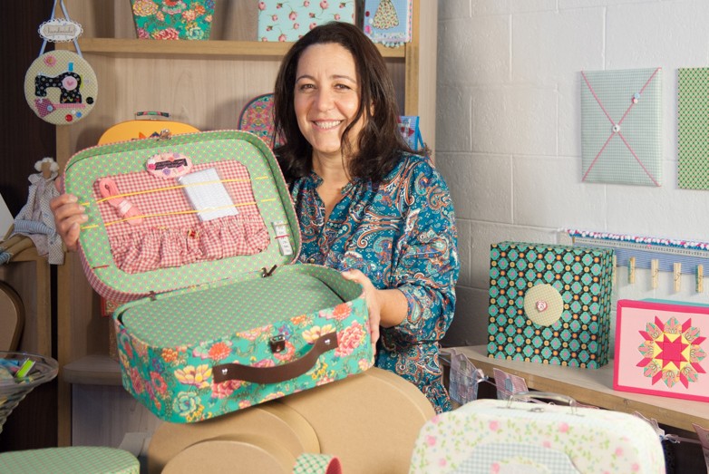 Simone Aguiar nos ajuda a entender as composições e como combinar estampas no artesanato