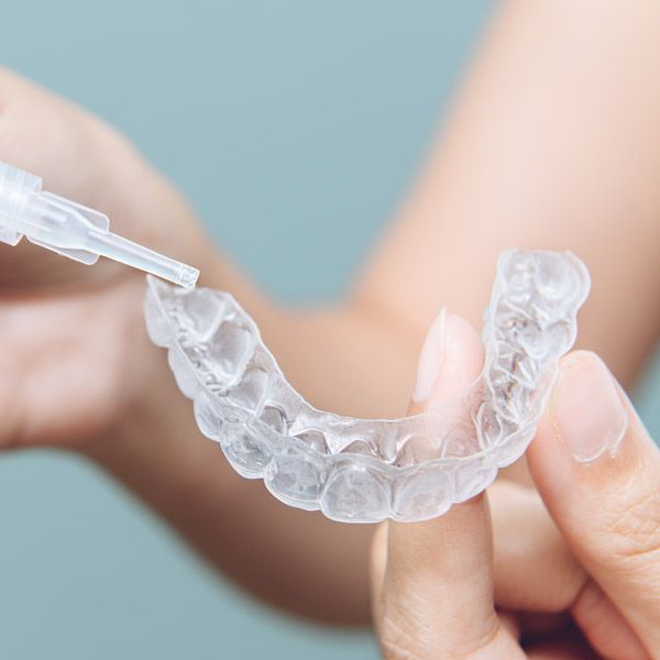 Whitening tray and gel