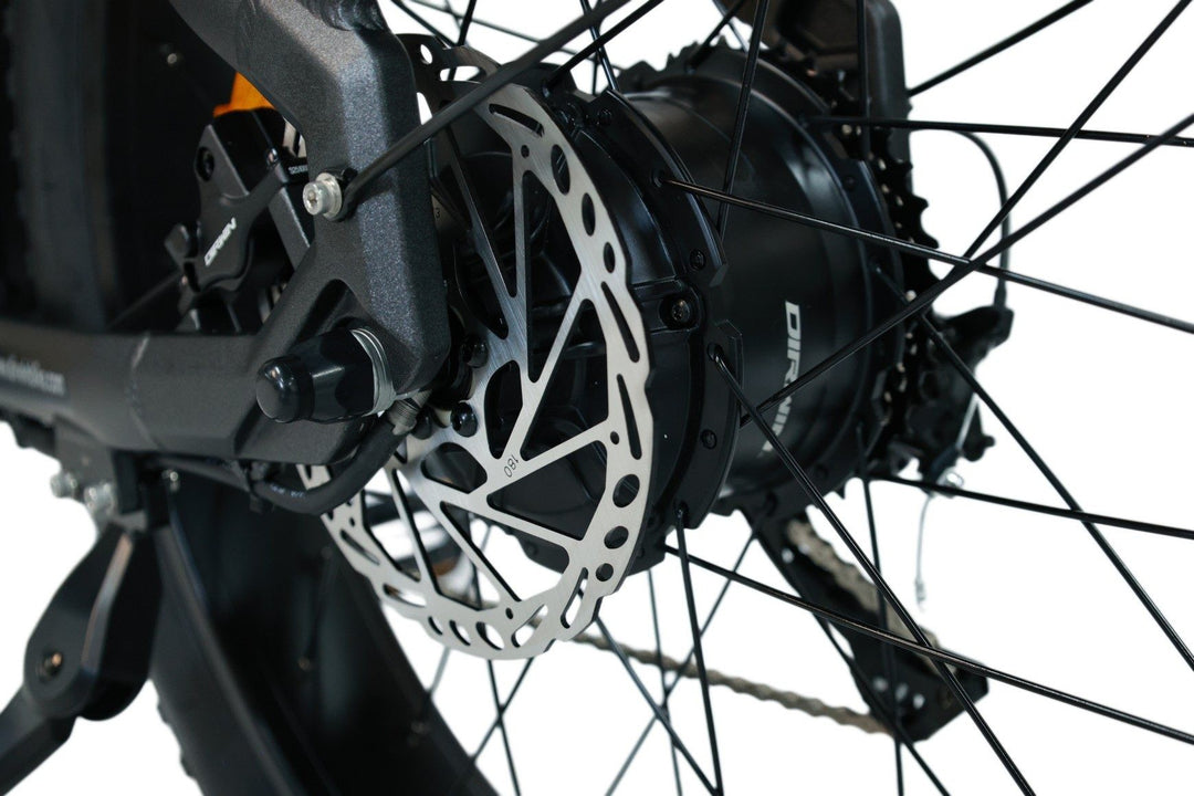 How does pedal assist reduce fatigue on cargo bikes?