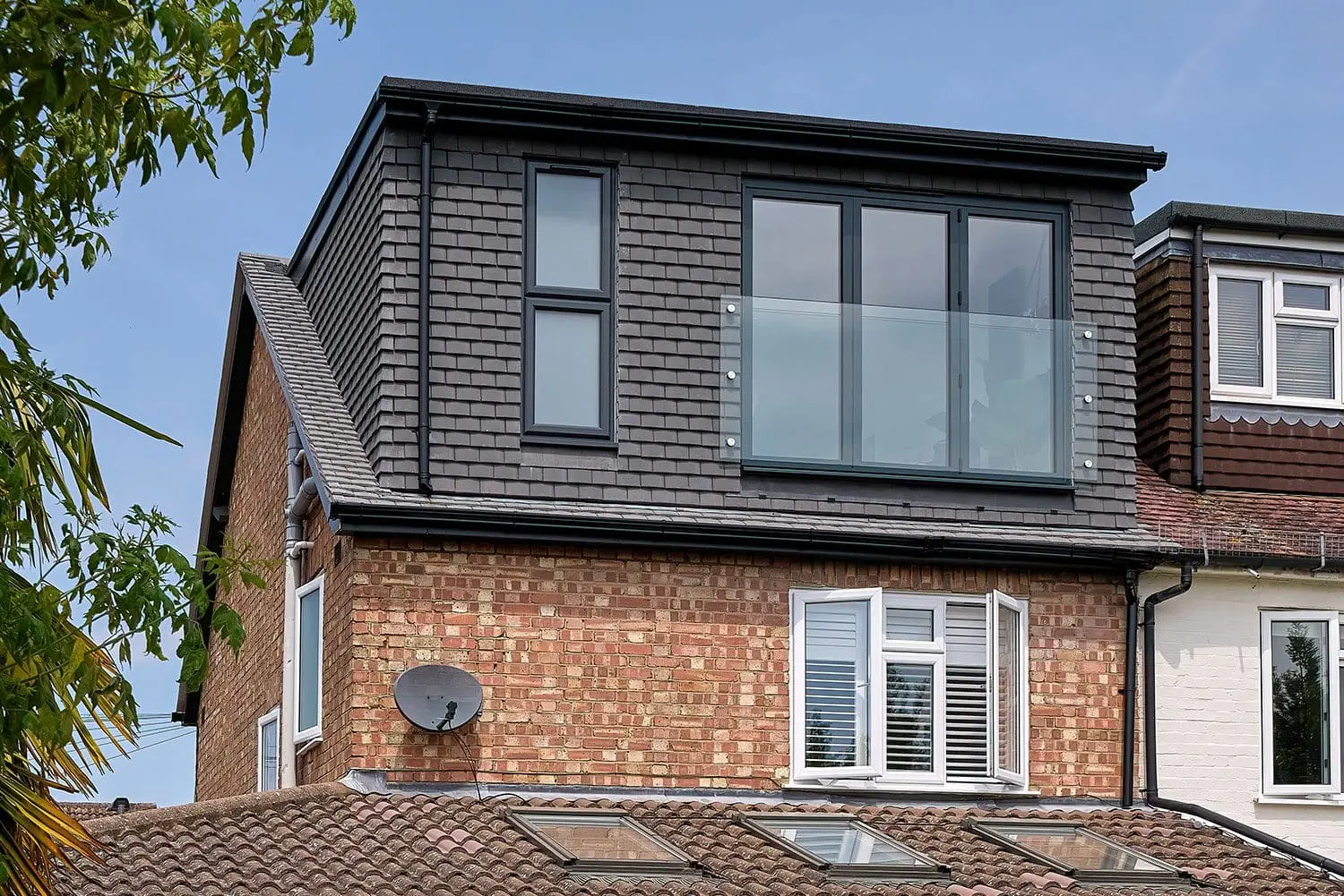Electric Gates for Office Buildings in Birmingham: Convenience & Protection