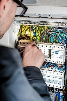 Electricians In Queen Creek Arizona