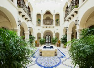 2016_Star_Island_130.loggia