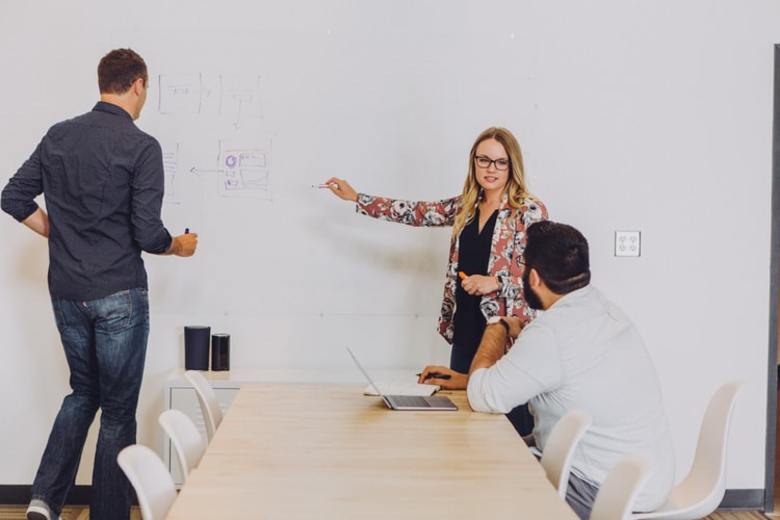 Five Simple Ways to Rock it When You’re the Only Woman in the Boardroom Five Simple Ways to Rock it When You’re the Only Woman in the Boardroom