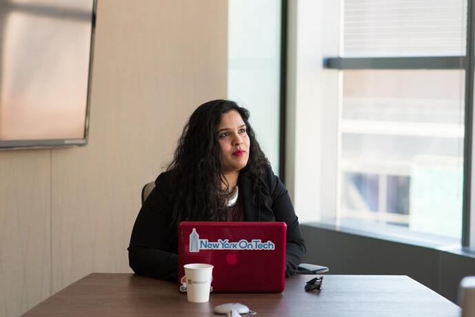 Is it Time to Go Full-Time Freelance? Three Ways to Know for Sure. Is it Time to Go Full-Time Freelance? Three Ways to Know for Sure.