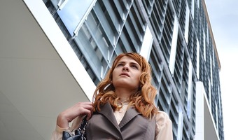 Ellevate network how to help close the gender wage gap