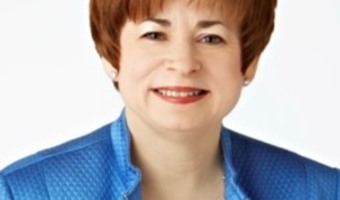 Maxine clark portrait color elev%29