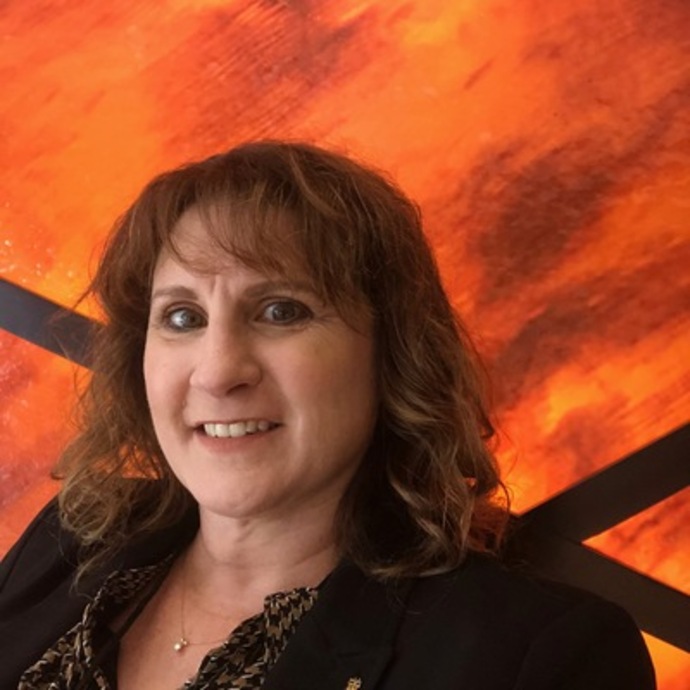 Shelly Houser Ellevate