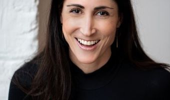 Samantha headshot