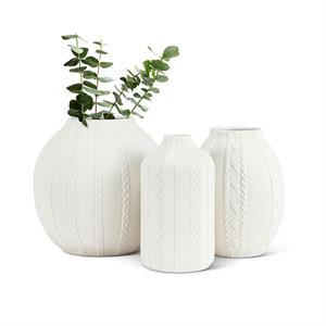 Round Knit & Cabled Vase-Matte Wht-6