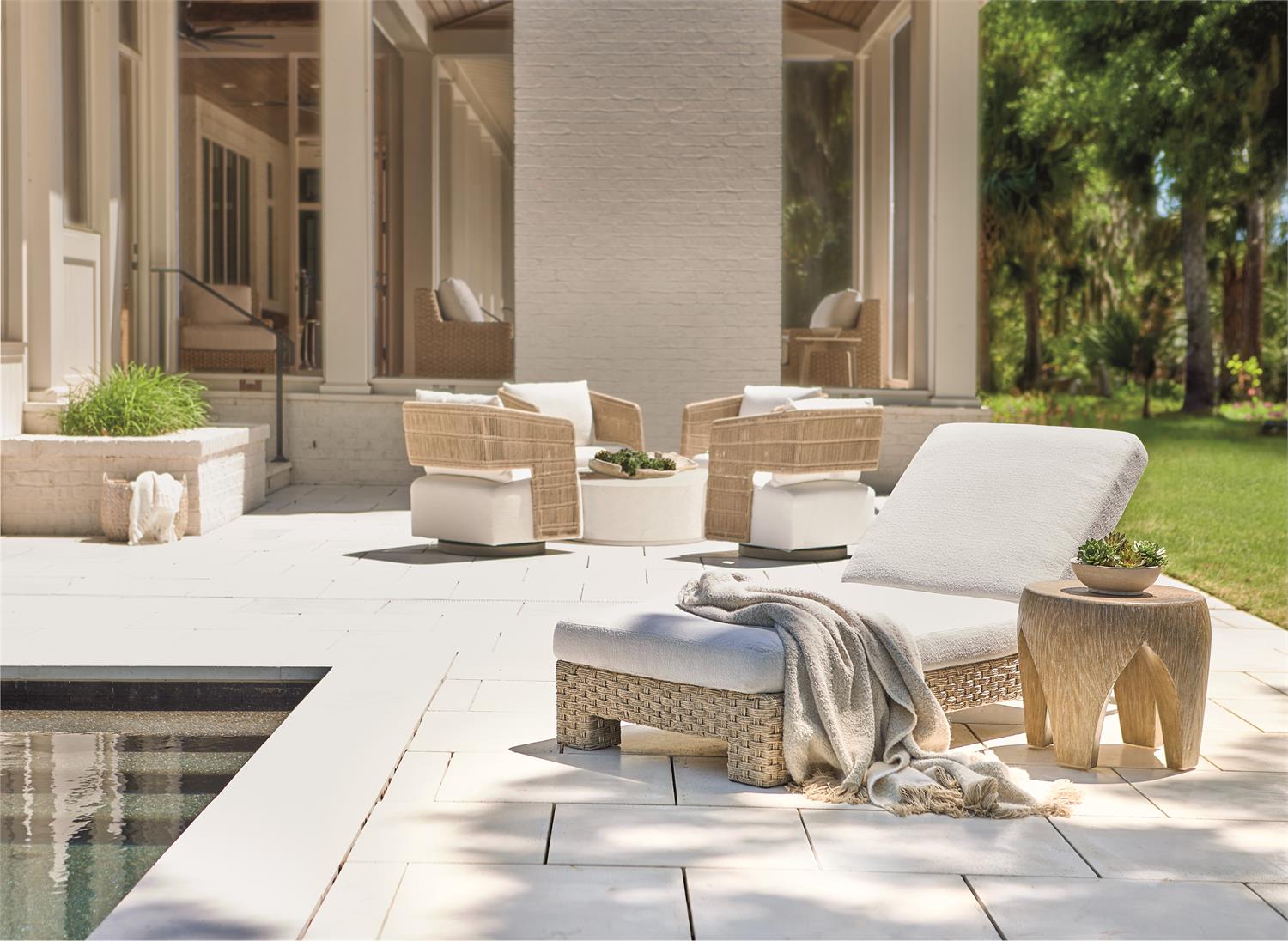 Trapani Outdoor Cocktail Table