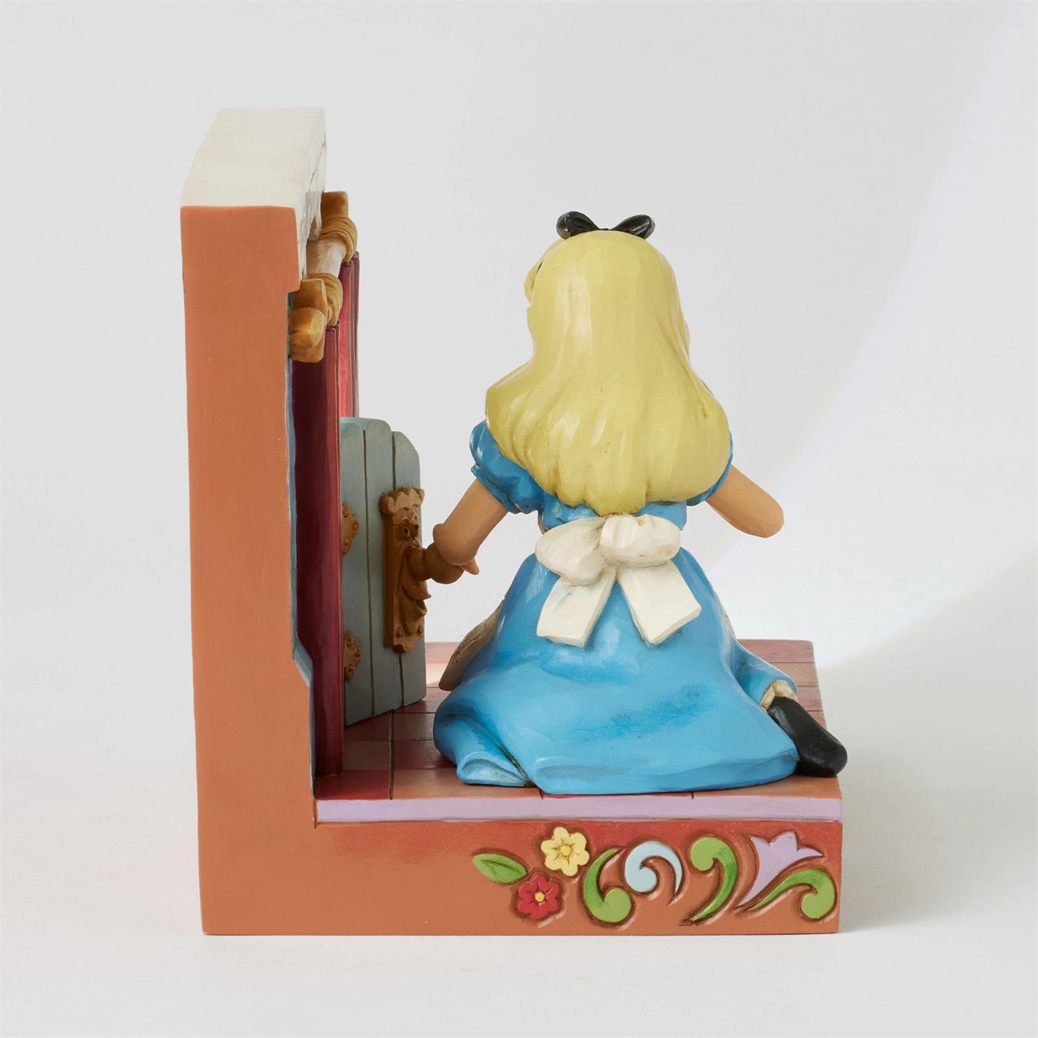6016902 | DSTRA Fig Alice in Wonderland