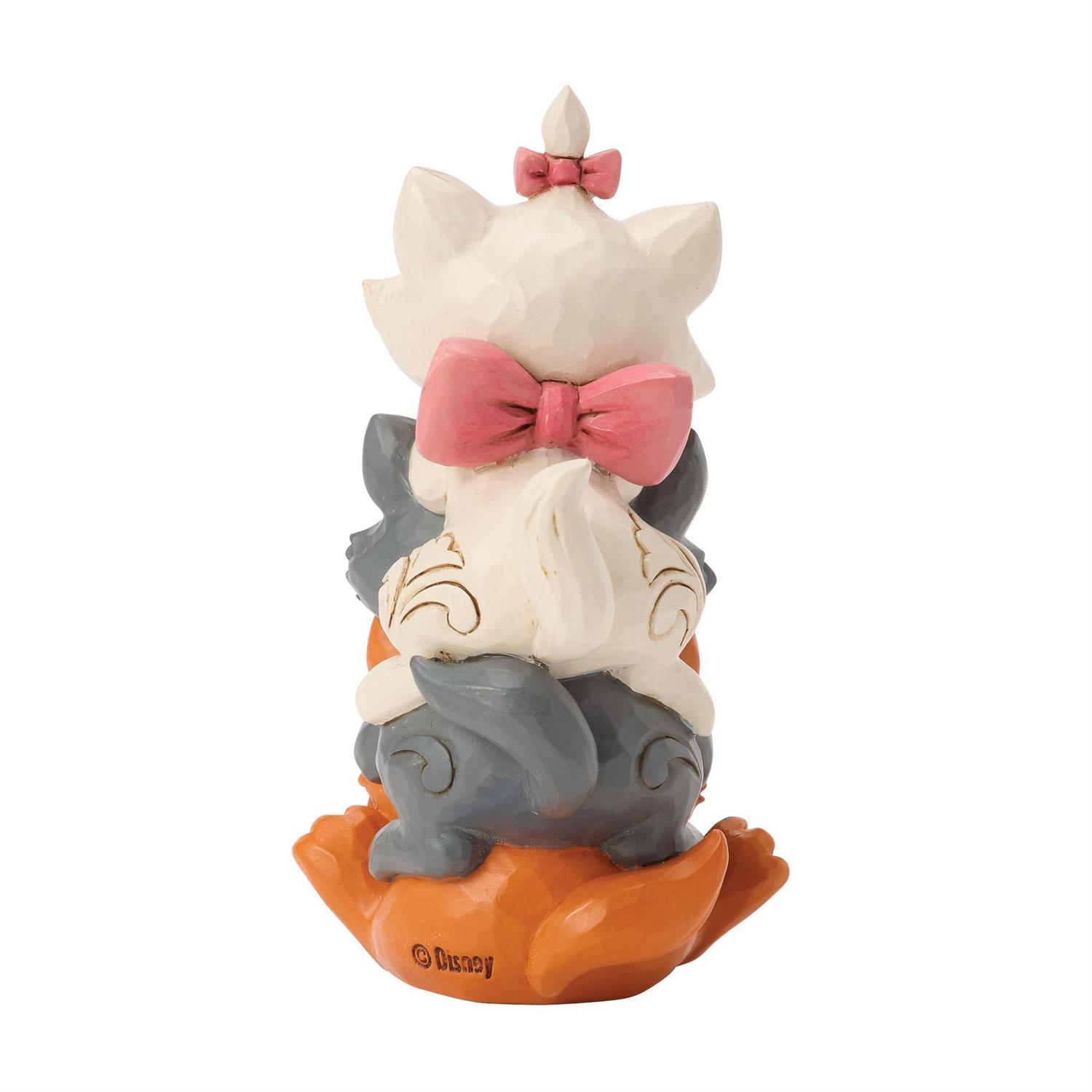 6017859 | DSTRA Fig Aristocats Stacked