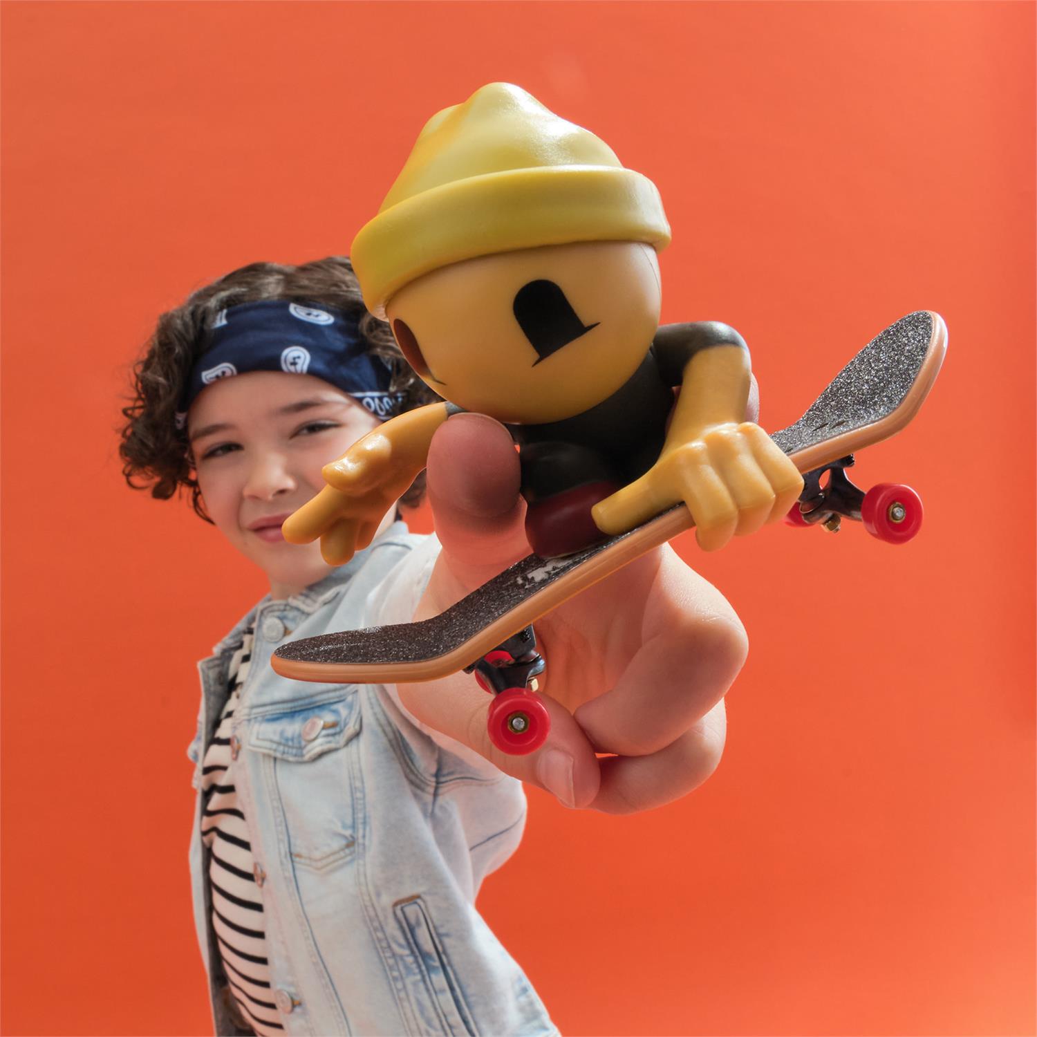 6071054 | Tech Deck Sk8 Crew, Exclusive Fingerboard with Assistive