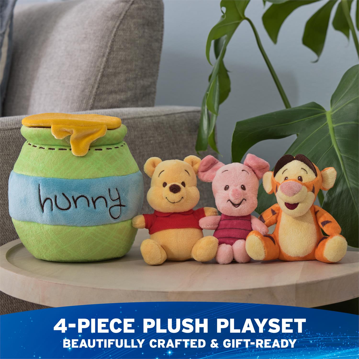6071131 | Disney Winnie the Pooh Playset, 8 in