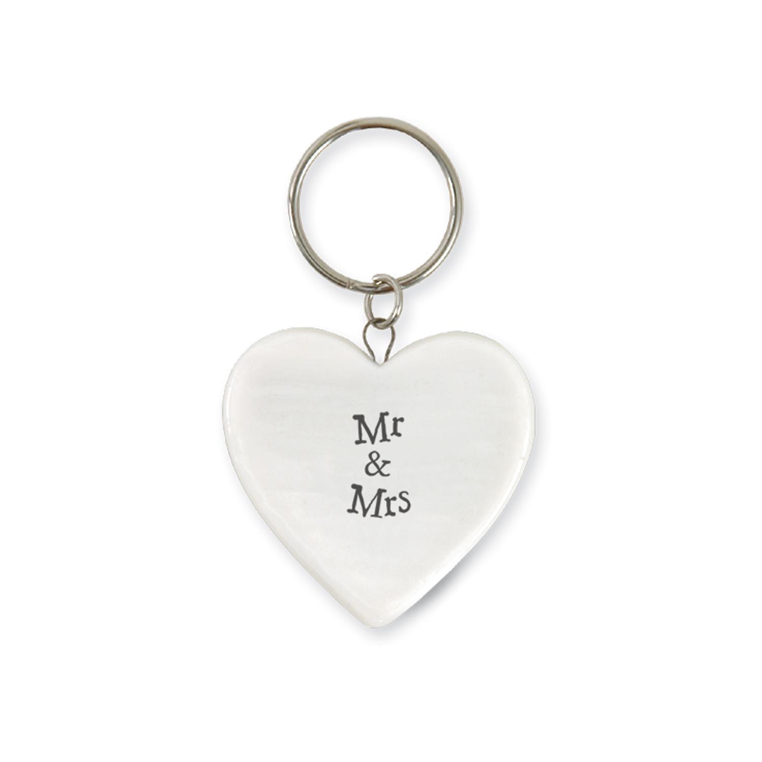 Mr & Mrs. Key Ring on Gift Tag