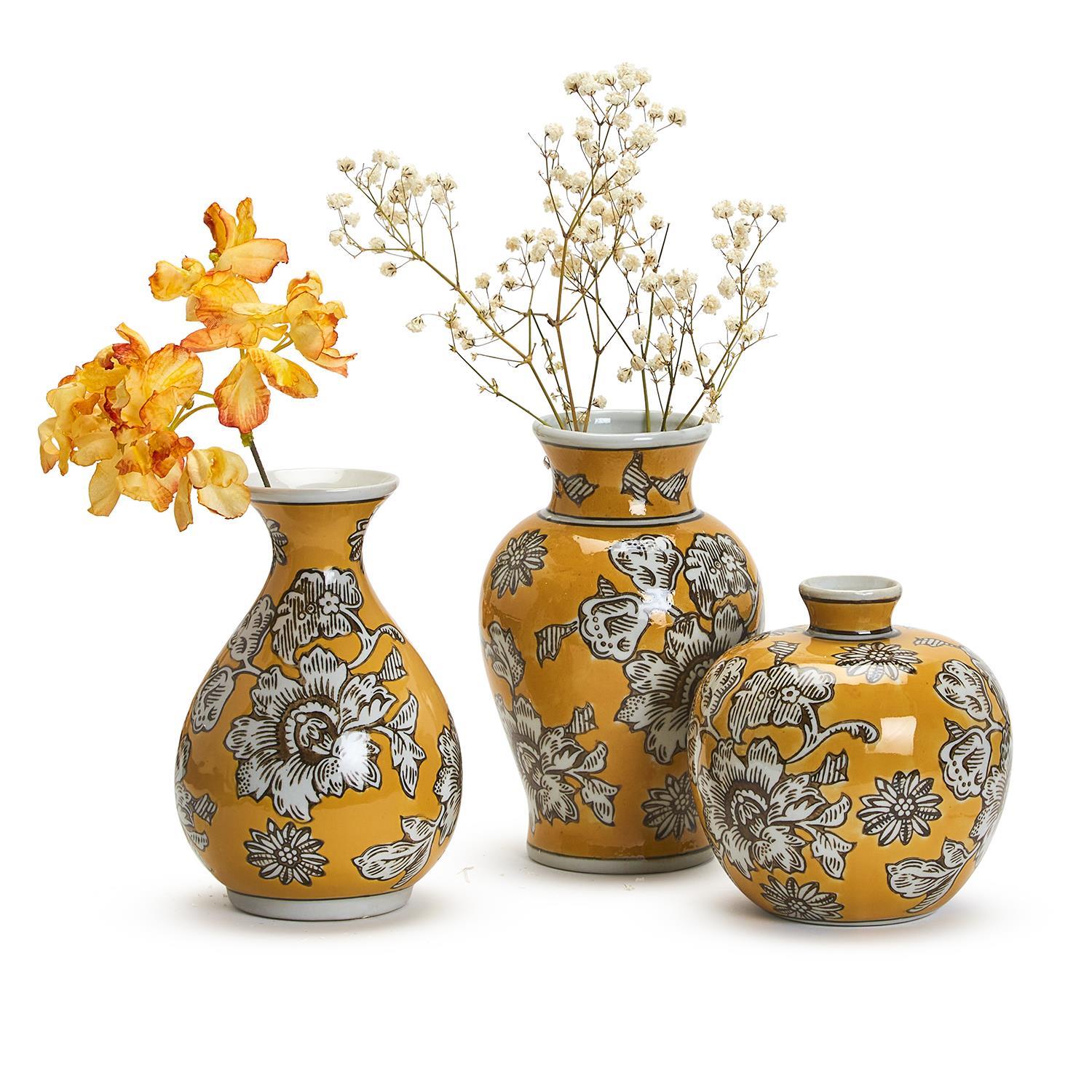 The Bou Collection Vase in yellow