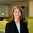 <span class="user-name "><span class="user-name__text">Lisa Pair</span></span>