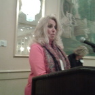 <span class="user-name "><span class="user-name__text">Della Fuller</span></span>