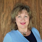 <span class="user-name "><span class="user-name__text">Tonya Pelham</span></span>