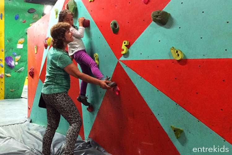 Taller de Escalada para niños en Zenit Climbing & Yoga