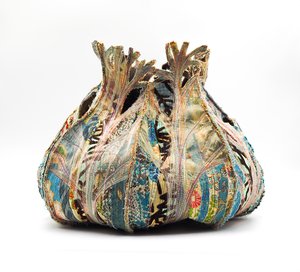 Oak Leaf Vessel I: Rubrum Albus Quercus  by Andrea Finch (2023)