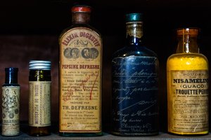 The Chemist's Choice by Paul Murray