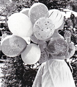 Balloon Maiden by Howie Pohl