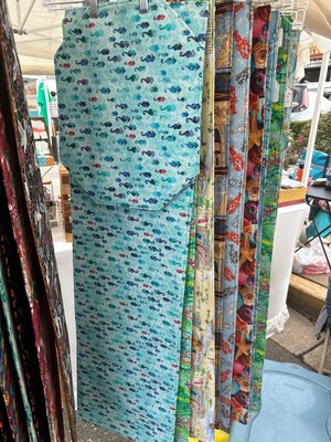 Table runner and 4placemats by Jean Dixon