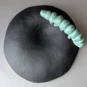 Inwards by Elizabeth Bloomfield (2021)