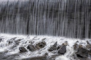 Tankerhoosen Lake Dam Waterfall by Elizabeth Waters (01/04/23)