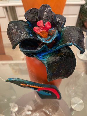 Black Flower pot by Olga Sheyn (2025)
