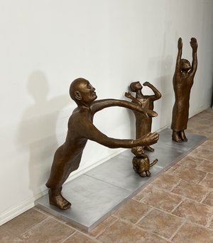 Searching-outdoor by Michael Messing (2025)