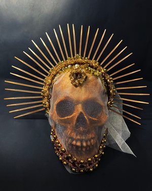 Skull Reliquary No. 1 by Melanie Berardicelli (2022)