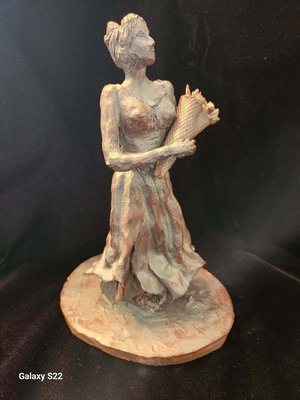 Flower Girl by lisa toohey (2024)