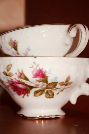 dainty handle by Amanda Hall (2026)