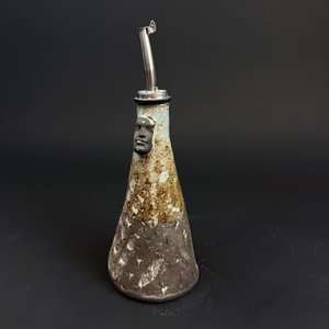 oil jar- kitchen series by Peter Reid (2026)