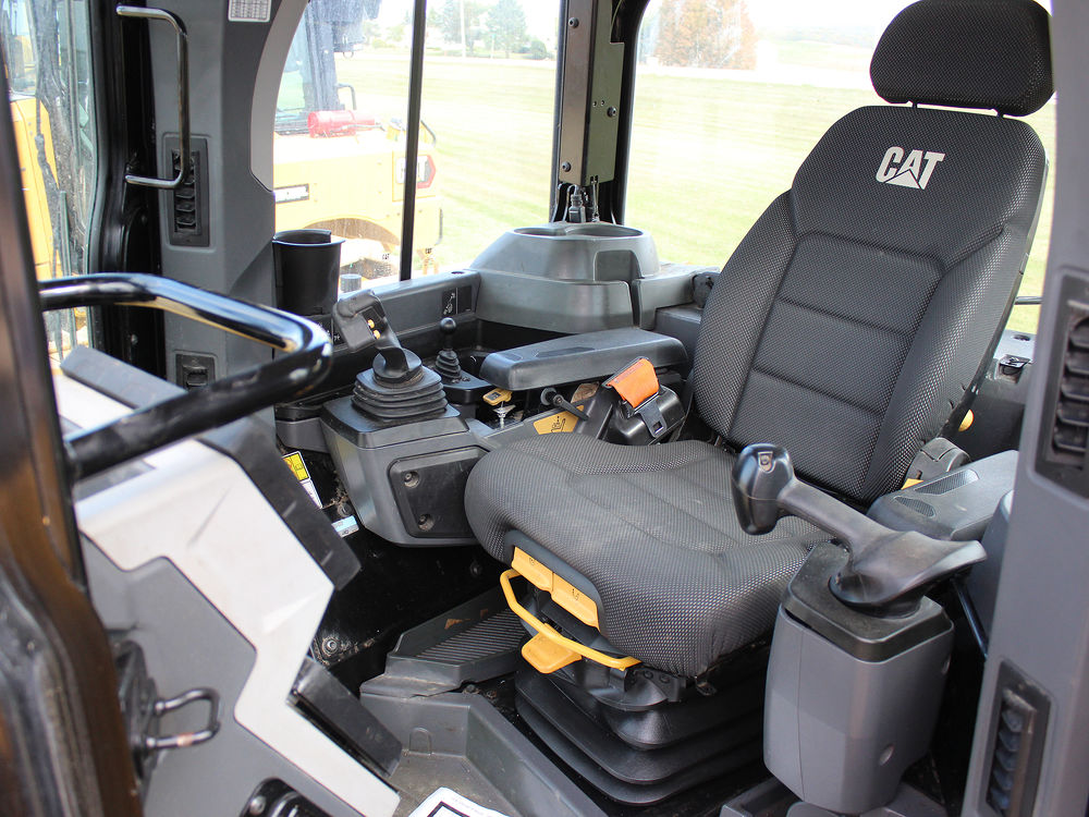 2022 Caterpillar D6 LGP