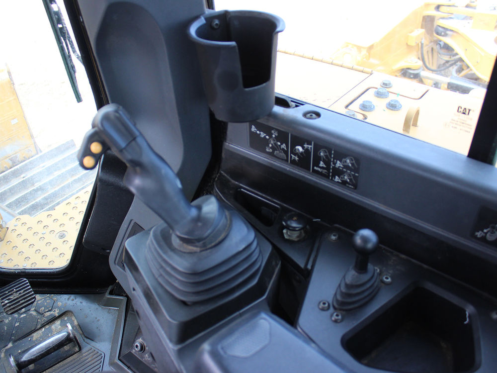 2022 Caterpillar D6 LGP
