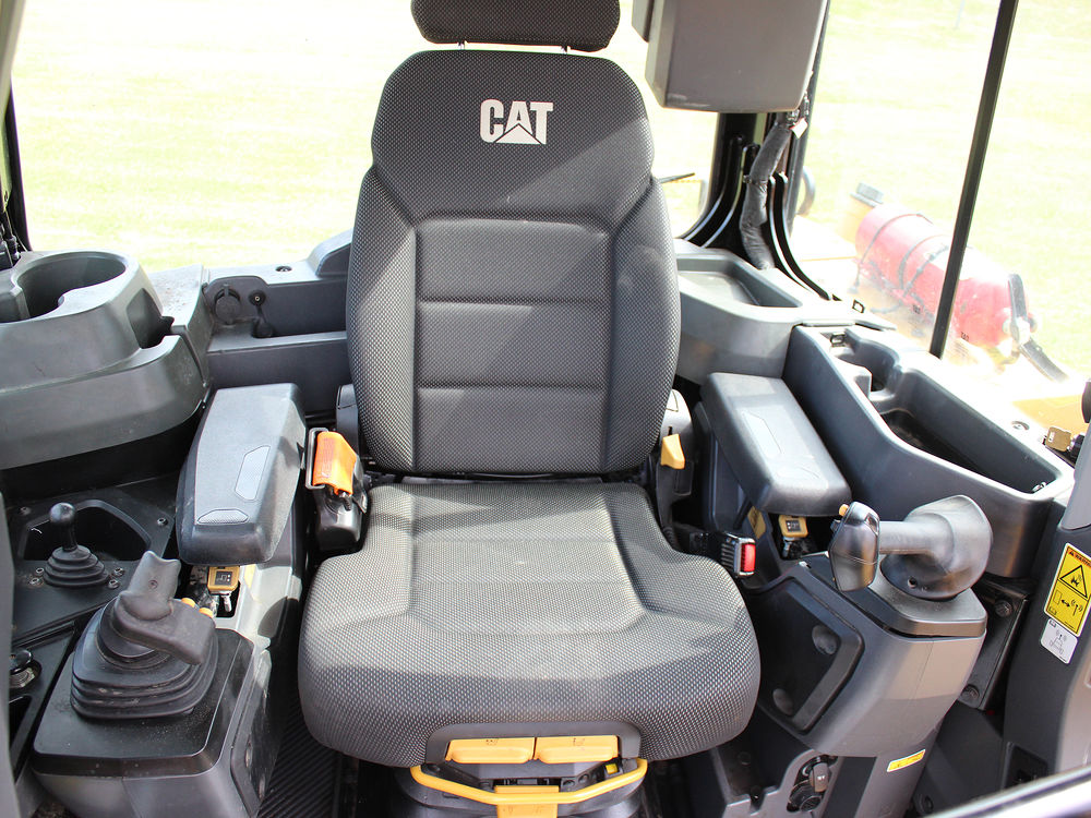 2022 Caterpillar D6 LGP