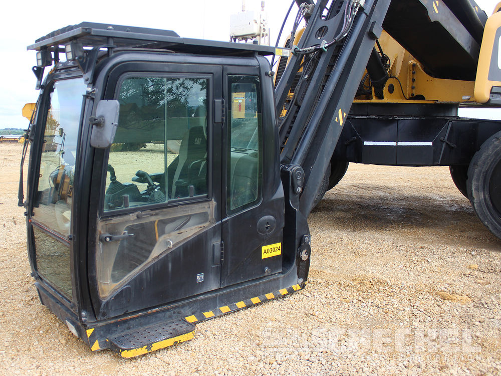 2020 Caterpillar D6 XE LGP