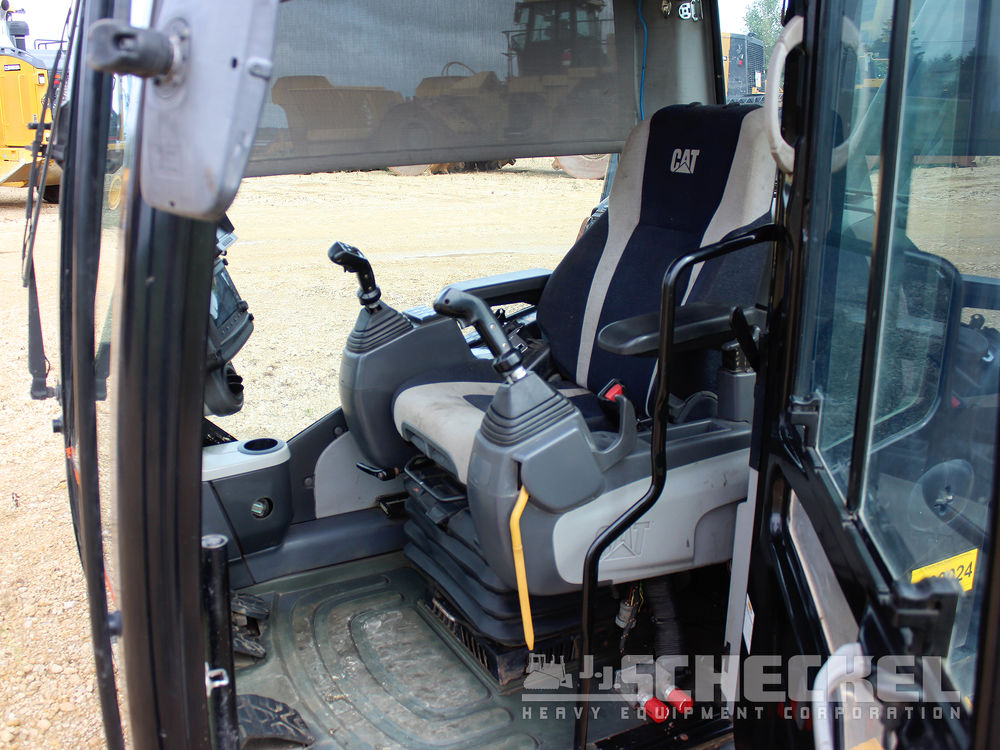 2020 Caterpillar D6 XE LGP