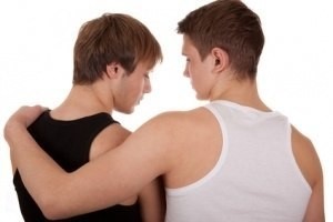 Er Sucht Ihn Für Sex In Berlin