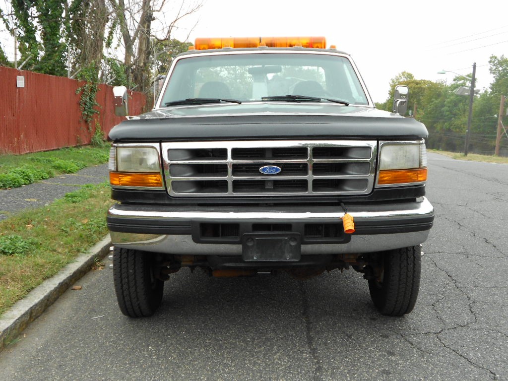 (#1465) 1997 Ford F-350 (4×4) 7.3 Dsl Vulcan 882 84″