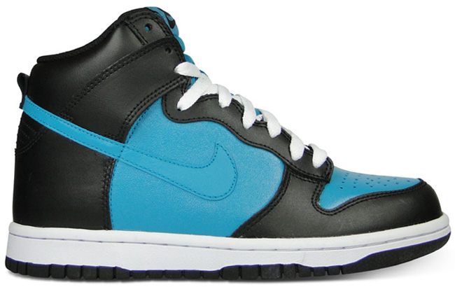 black and blue dunks