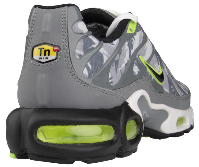 nike tuned plus camo