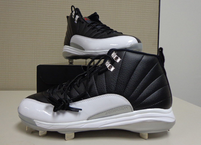 retro 12 baseball cleats