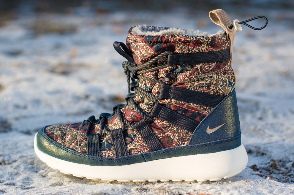 nike roshe one hi sneakerboot