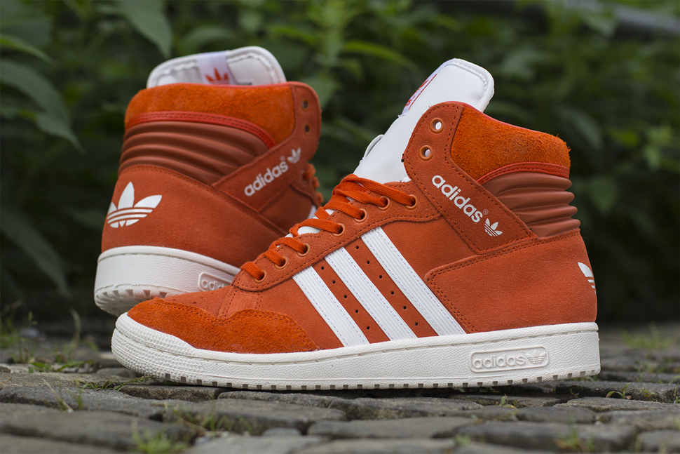 adidas originals pro conference hi